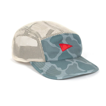 Camouflage and mesh unstructured hat with a red detail.
